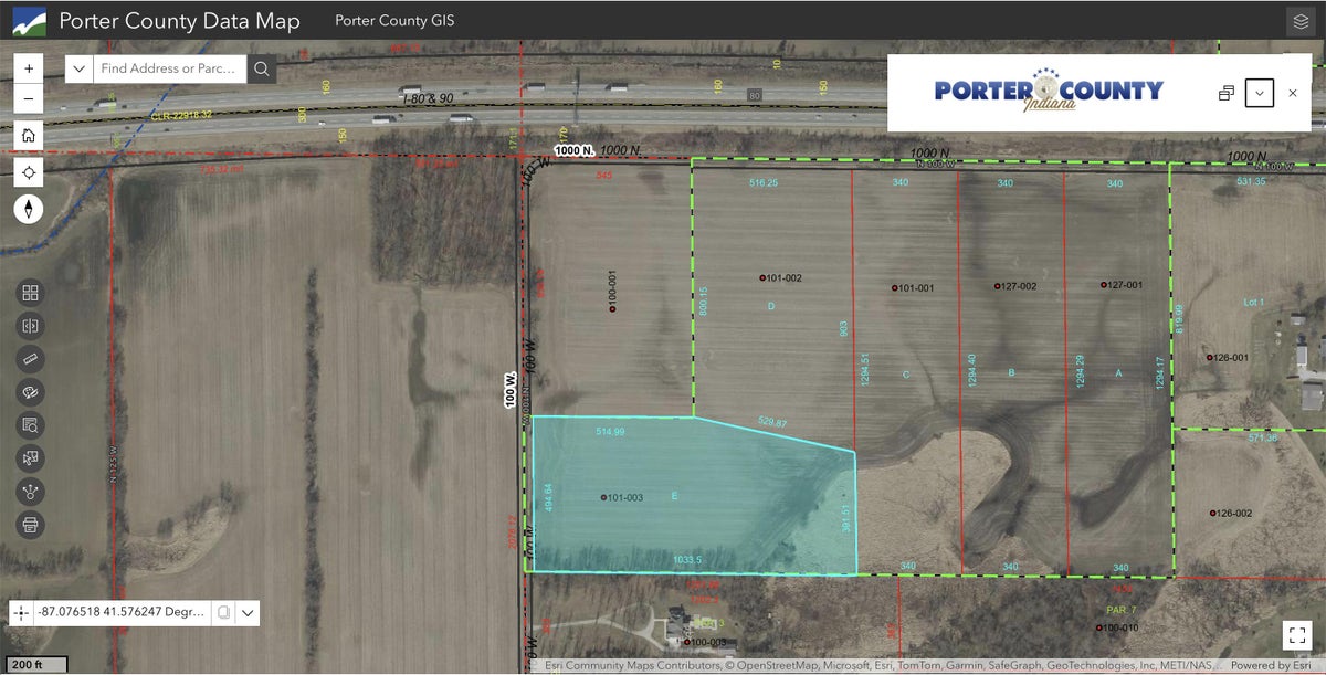 981 N 100 W in Chesterton, IN 46304, listed by Kelli Berggren